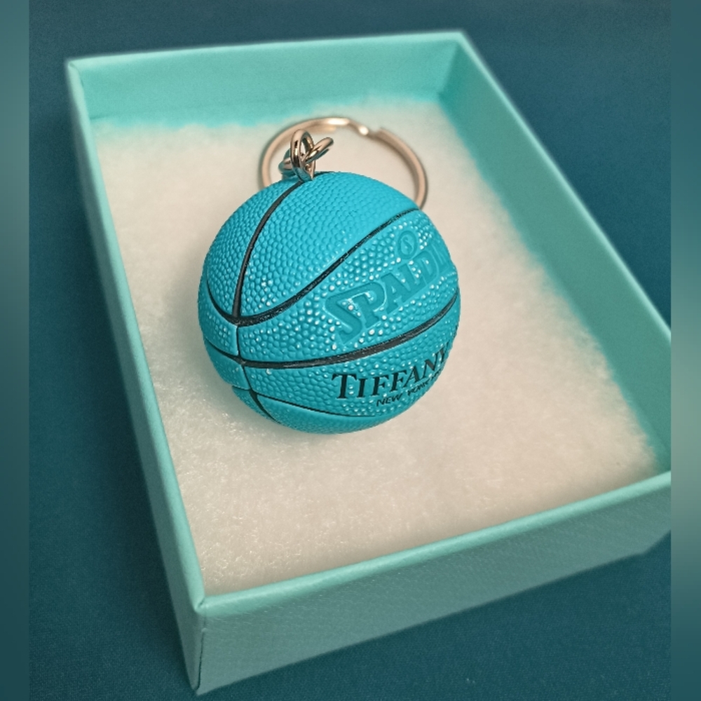 Pre Loved Tiffany & Co. Basketball Keychain - Picture 7 of 16